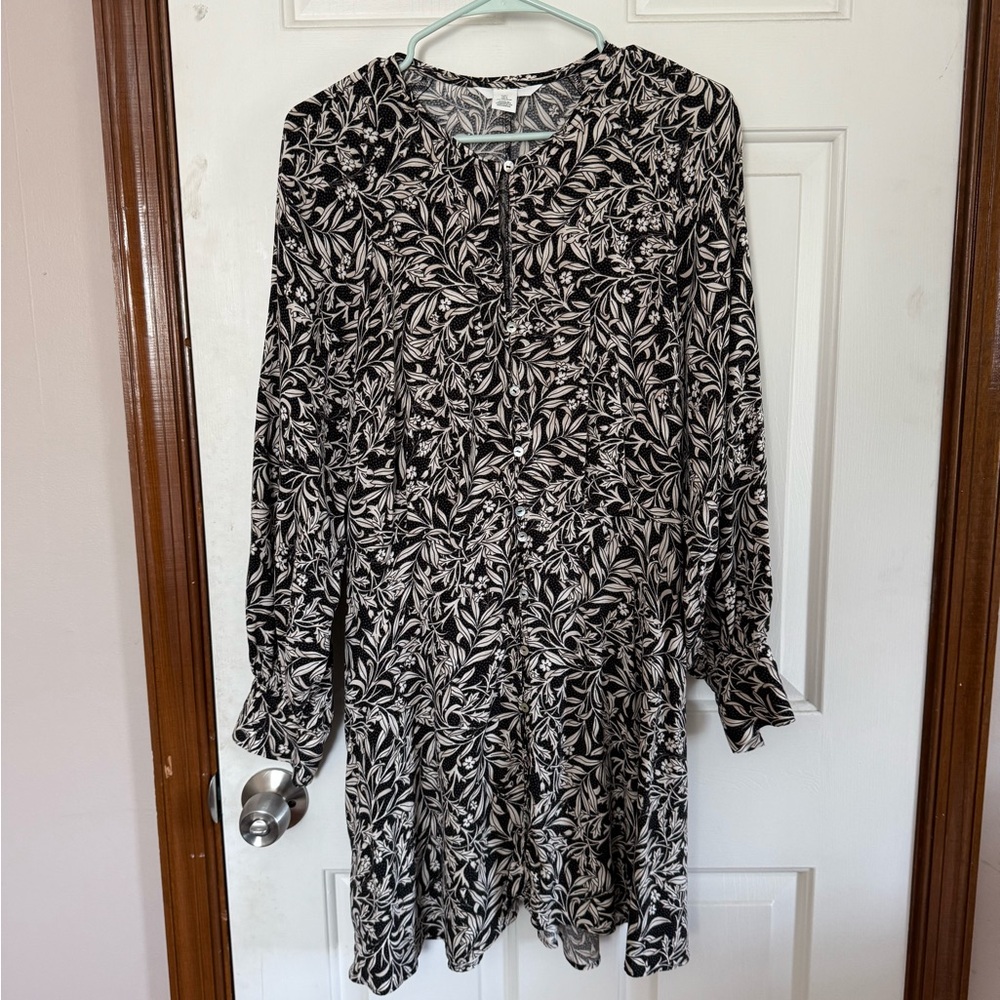 H&M Black and White Floral Long Sleeve Dress XL